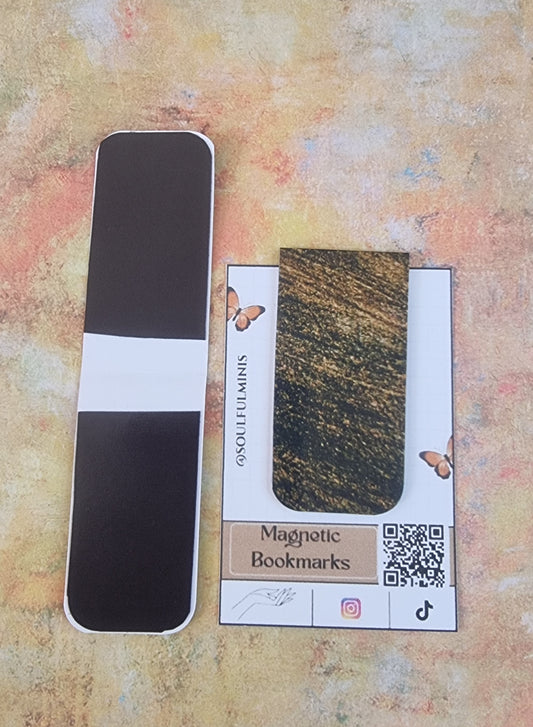 🌀 Elegant Touch – Marble Magnetic Bookmarks